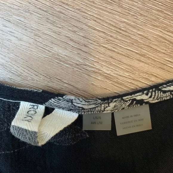 Roxy Beachy Floral Cropped Wrap Top - Picture 8 of 8